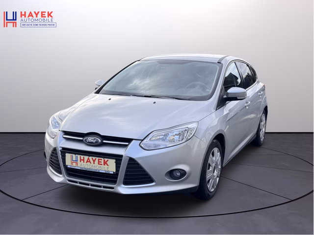 Ford Focus 8-fach bereift TÜV NEU Garantie Used vehicle for sale | First registration 05/2011