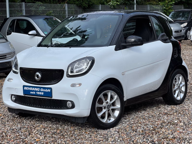 Smart ForTwo*AUTOM*PRIME*PANORAMA*JBL*NAVI*LEDER*90PS