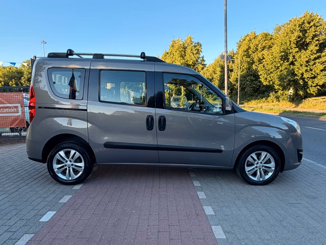 Opel Combo D Edition L1H1 Klimaautomatik*7Sitze*Rampe - foto 3