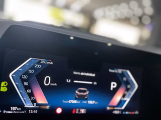 BMW 218 Active Tourer M-SPORT PANO HUD 360 MASSAGE H&K - bilder 23