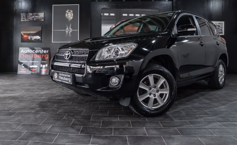 Toyota RAV 4 2.2 D 4x4/KLIMA/AHK/1. HAND/GARANTIE