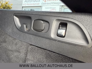 Mercedes-Benz E 220d T*2.HAND*GSD*AMG*AHK*DIS*TEMPO*SPUR*TOT* - foto 10