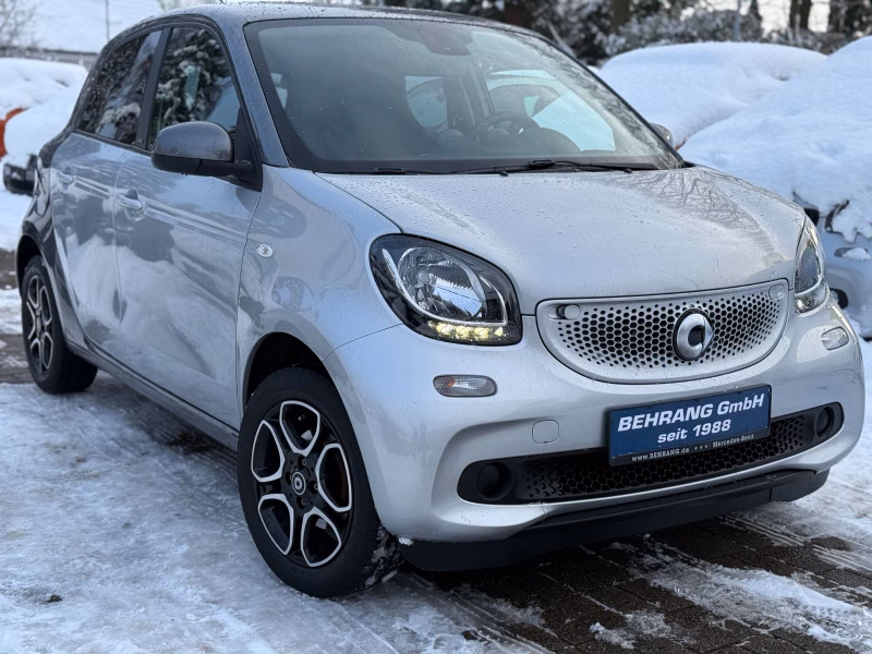 Smart ForFour*AUTOMATIK*PRIME*NAVI*PDC*LEDER*90PS