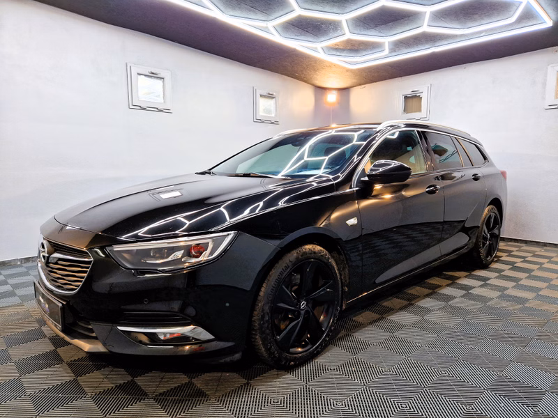Opel Insignia Sports TOURER INNOVATIO|AUTOM|LEDER|LED|NAVI