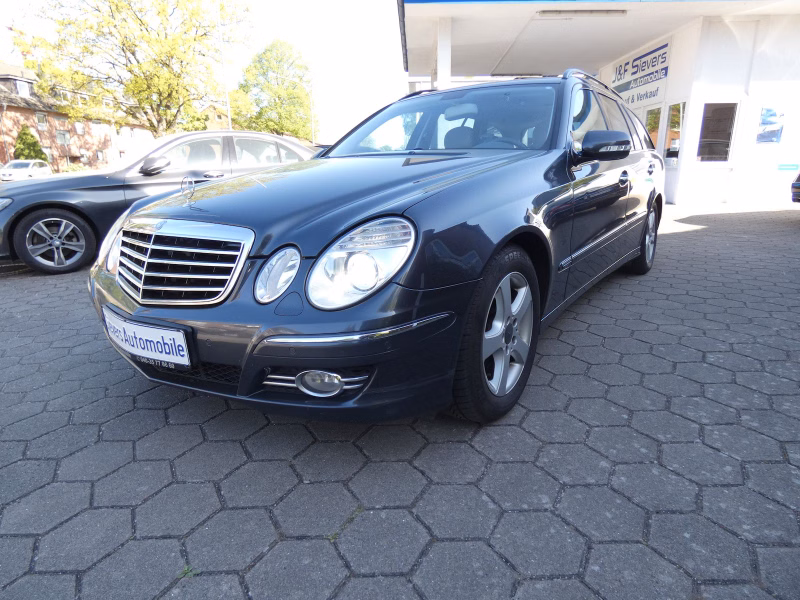 Mercedes-Benz E 220 CDI T-Modell Avantgarde Navi Leder Airmati