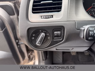 Volkswagen Golf VII Lim.1.HAND*KLIMA*TEMPO*SHZ*KAMERA*EURO5 - bilder 1