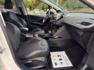 Peugeot 2008 Allure 1.2*GT-LINE*Aut.*Navi*Temp*Leder*PDC - foto 6