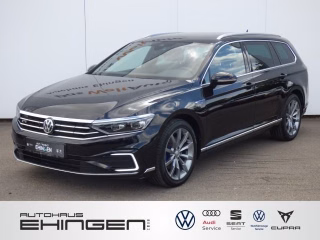 Volkswagen Passat Variant 1.4 TSI Hybrid GTE Panorama Matrix AHK ACC Leder GTE
