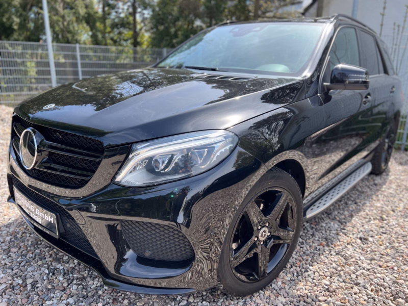 Mercedes-Benz GLE350d 4MATIC AMG LINIE *DISTRONIC*AIRMATIC*