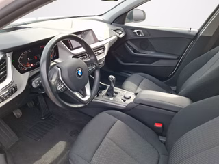 BMW 118 i Advantage KLIMA / PANORAMA / HEAD-UP / LED / NAVI - bilder 4