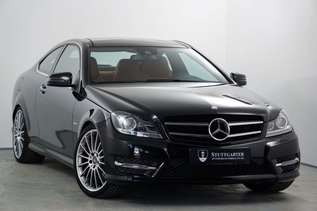 Mercedes-Benz C 350 CGI Coupe Edition AMG LINE Pano Distronic - foto 1