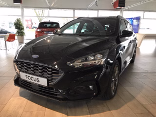 Ford Focus ST-Line Turnier + LED + Kamera + TWA