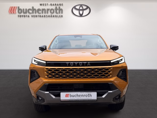 Toyota Hilux 2.8 DOUBLE CAB INVINCIBLE 4x4 M.Hyb. - bilder 2