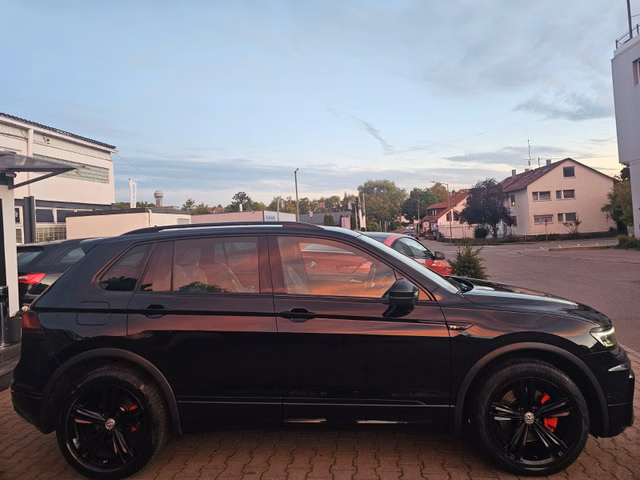 Volkswagen Tiguan Highline 4Motion*R-LINE*360°KAMERA*NAVI - foto 9