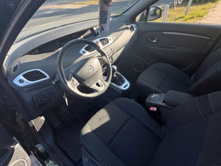 Renault Scenic III GrandDynamique1.9dCi*Navi*AHK*TÜV NEU - foto 2