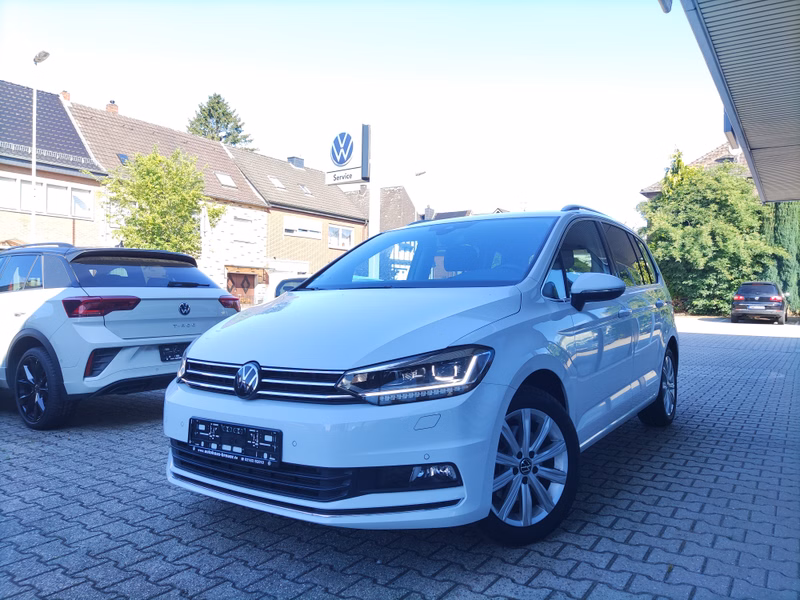 Volkswagen Touran Highline IQ-Drive,NAVI,KAM,AHK,7-Sitzer