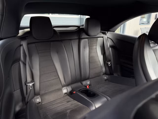 Mercedes-Benz E 220 d Night Pak.Tempo LED Apple Car. Scheckheft - foto 17