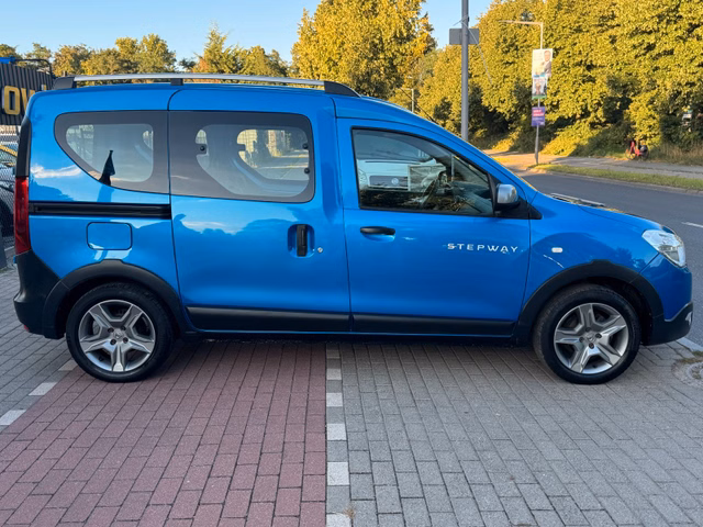 Dacia Dokker Stepway 1.6*Navi*Tempomat*PDC* - foto 4
