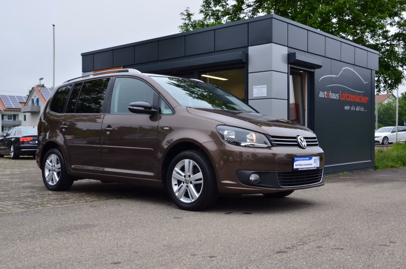 Volkswagen Touran 1.2 Match 7 SITZE,SHZ,PDC,Family,VW-SCHECKHEFT