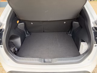 Toyota Yaris Cross Hybrid FWD Teamplayer +Safety- & Winter Paket - bilder 15