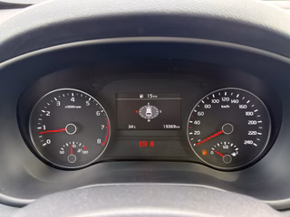Kia Sportage 1.6 T-GDI Vision 2WD KLIMA / TEILLEDER / PANORAMA / NAVI - bilder 7