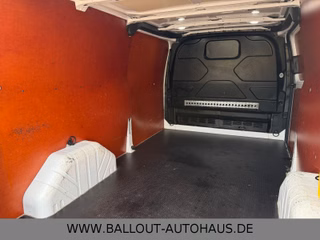 Ford Transit Custom Kasten 300 L2*KLIMA*NAVI*TEMPO* - bilder 7