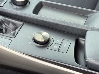 Lexus IS 300h Hybrid / Garantie / IS300H - bilder 17