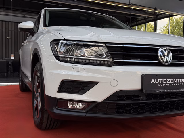 Volkswagen Tiguan Sound BMT ACC / Start-Stopp / LED / 4Motion - foto 8