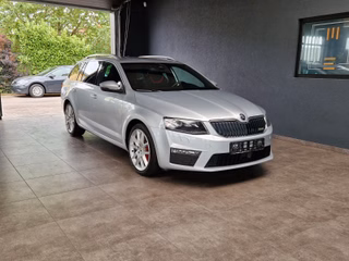 Skoda Octavia Combi RS*TEMPOMAT*ACC*XENON - foto 1