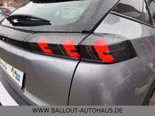 Peugeot 2008 Active*1.HAND*KLIMA*NAVI*TEMPO*SHZ*KAMERA - photo 8