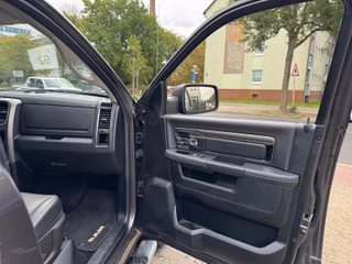 Dodge RAM 1500 5.7 V8 Crew Cab Laramie + Hardtop - foto 16