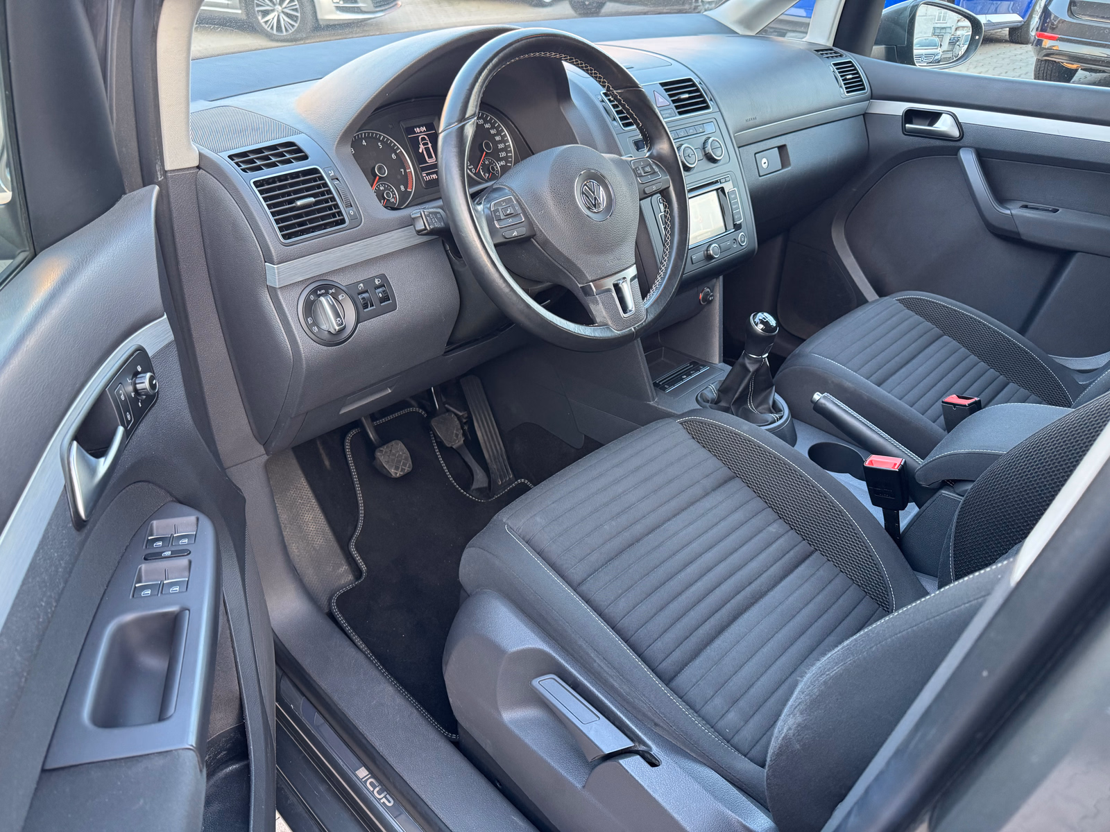 Volkswagen Touran 1.2 TSI "CUP" NAVI/SHZ/PDC/KLIMA