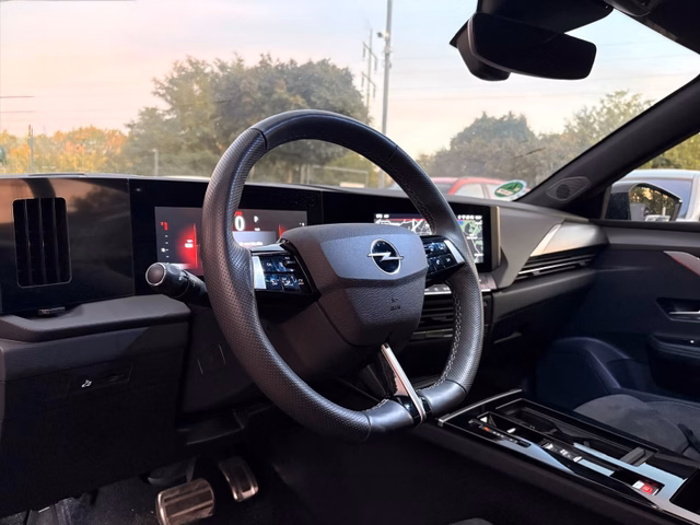 Opel Astra ST 96kW Ultimate Pano*HUP*360Kam*ACC - bilder 8