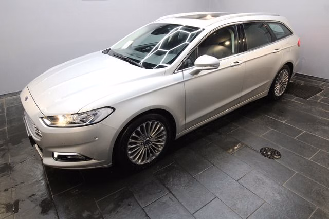 Ford Mondeo TURNIER 2.0 TDCi TITANIUM PANO|LEDER|NAVI