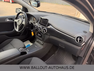 Mercedes-Benz B 180 CDI*KLIMA*NAVI*TEMPO*BI-XENON*SHZ*AHK*PDC* - bilder 9