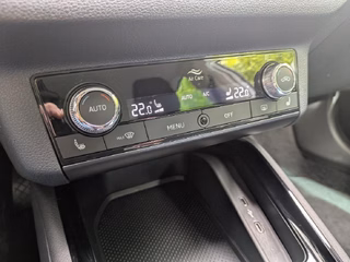Skoda Scala 1.0 TSI Tour *Scheibe,LED,Cam* - foto 10