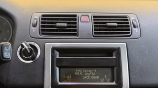 Volvo V50 Kombi D5 AUTOMATIK SHZ A/C - photo 13