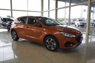 Hyundai i30 Facelift 1,5T-GDI Navi/LED/Kamera/Winterp.   **