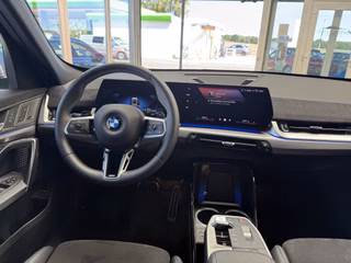 BMW X1 sDrive 18 i M Sport Autom.,. LED Navi Pano H/K Sound - bilder 3