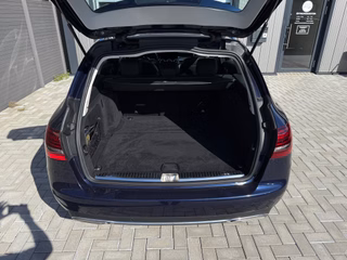 Mercedes-Benz C 400 T 4Matic RFK SHZ Burmester ACC LED AppleCa - foto 1