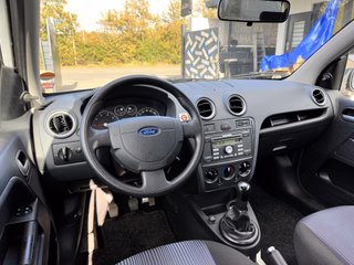 Ford Fusion Style Scheckheftgepflegt/Wenig Km/Garantie - bilder 2