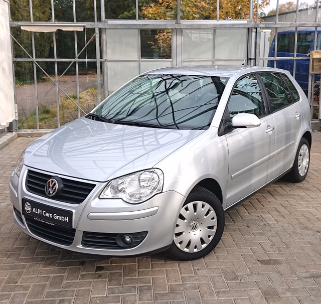 Volkswagen Polo 1.6 Automatik  2.HAND/4-TÜRER/TÜV - photo 1