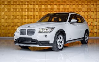 BMW X1 xDrive 18d Navi/Xenon/AHK/Alu/PDC/Teilleder
