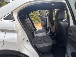 Mitsubishi Eclipse Cross/Plus Select Black Hybrid 4WD - foto 17