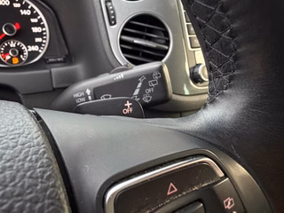 Volkswagen Tiguan Sport & Style 4Motion*Aut.*Xenon*Kamera* - foto 17