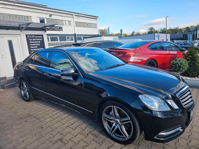 Mercedes-Benz E 250 Limousine*AVANTGARDE*NAVI*XENON*PDC*SHZ* - bilder 3