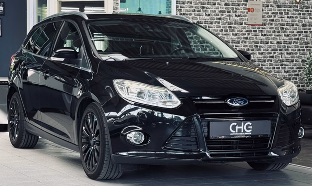 Ford Focus Turnier Titanium|AHK|NAVI|SHZ|LEDER|PDC|SPUR Gebrauchtwagen Kaufen | EZ 05/2012 | Preis 5.890 €