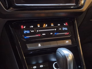 Volkswagen Touran Highline 1,5TSI*7-SITZER*KAMERA*CARPLAY* - photo 11