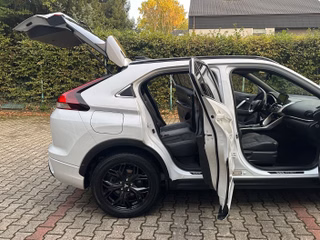 Mitsubishi Eclipse Cross/Plus Select Black Hybrid 4WD - foto 15