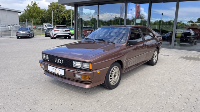 Audi Urquattro signed by Walter Röhrl Gebrauchtwagen Kaufen | EZ 01/1982 | Preis 94.985 €